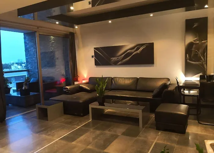 Fine Designed Flat 302 아파트